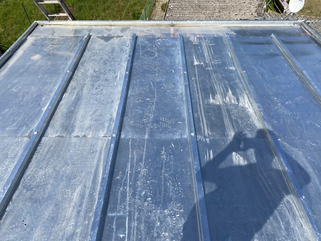 Toit terrasse en zinc - toiture avesnoise